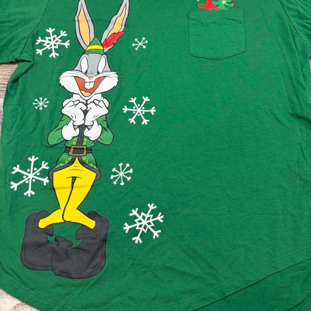 Warner Bros Junior's Bugs Bunny Elf Christmas Graphic T-Shirt, Green Size XL